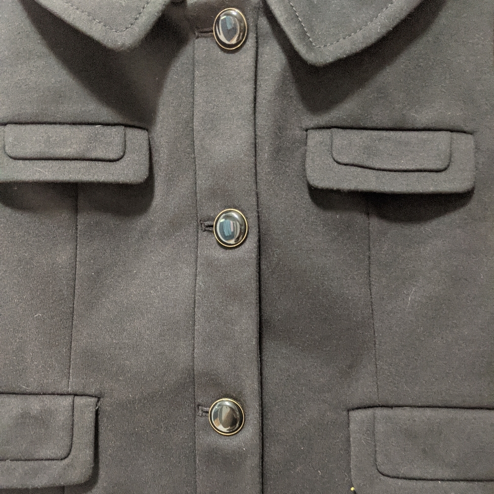 LOFT Cropped Blazer - Picture 3 of 8